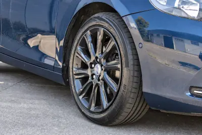 Volvo V40 2013 — photo 4 of 35