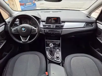 BMW 218 2014 - 8500 EUR, 490000 km - AUTO.MOTO.pt - 490000km - foto 25 de 33