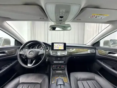Mercedes-Benz CLS 350 2015 - 23750 EUR, 192000 km - AUTO.MOTO.pt - 192000km - foto 11 de 22