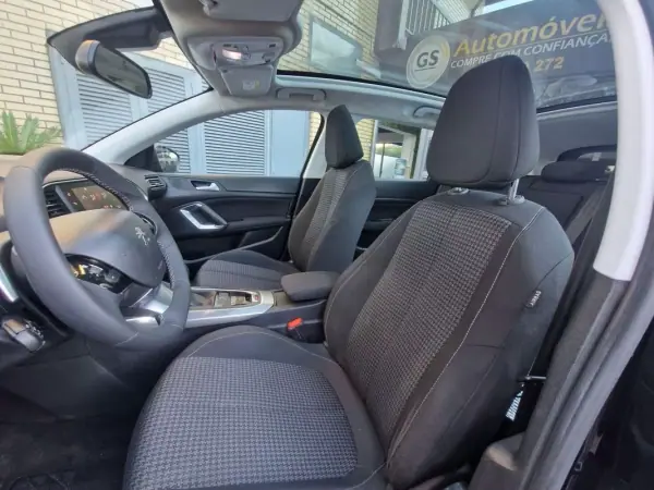 Peugeot 308 SW 2019 - 12990 EUR, 133000 km - AUTO.MOTO.pt - 133000km - foto 12 de 13