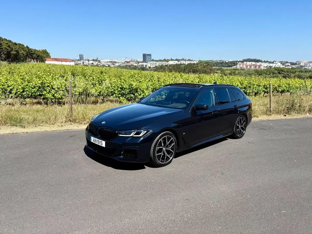 BMW 520 2022 - 37500 EUR, 99506 km - AUTO.MOTO.pt - 99506km - foto 1 de 32