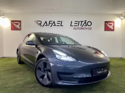 Tesla Model 3 2022 - 29700 EUR, 49000 km - AUTO.MOTO.pt - 49000km - foto 6 de 43