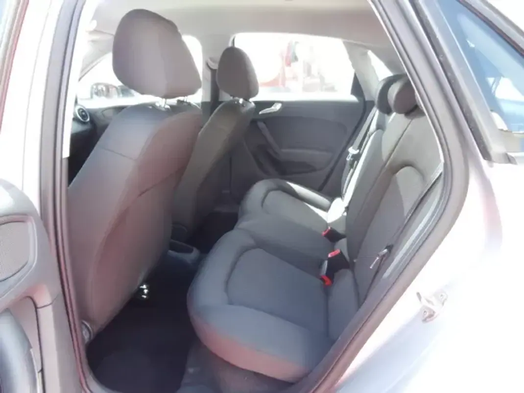 Audi A1 2016 - 12500 EUR, 191278 km - AUTO.MOTO.pt - 191278km - foto 22 de 31