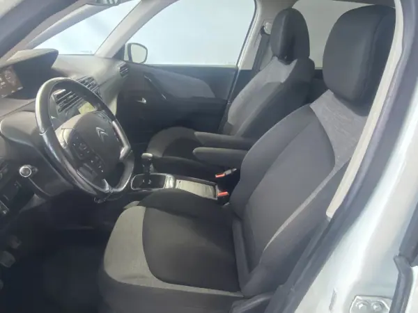 Citroën C4 Spacetourer 2019 - 12500 EUR, 142650 km - AUTO.MOTO.pt - 142650km - foto 7 de 16