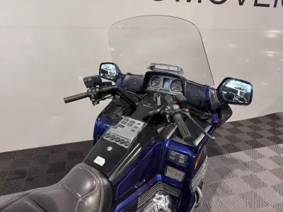 Honda Gold Wing 2000 - 8750 EUR, 84000 km - AUTO.MOTO.pt - 84000km - foto 9 de 28