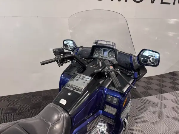 Honda Gold Wing 2000 - 8750 EUR, 84000 km - AUTO.MOTO.pt - 84000km - foto 9 de 28