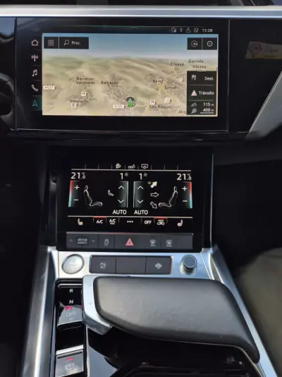 Audi e-tron 2020 - 29000 EUR, 133000 km - AUTO.MOTO.pt - 133000km - foto 20 de 23