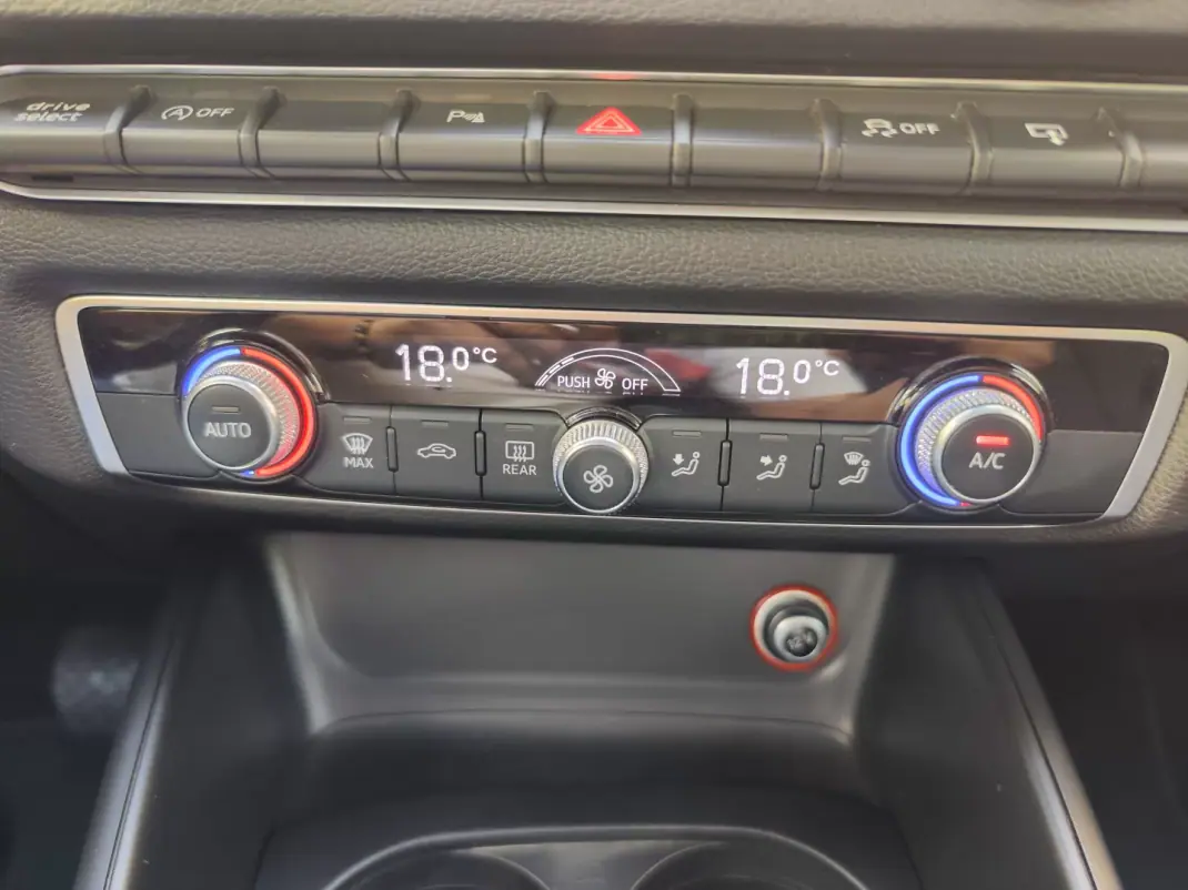 Audi A3 Sportback 2016 - 16980 EUR, 199550 km - AUTO.MOTO.pt - 199550km - foto 37 de 39