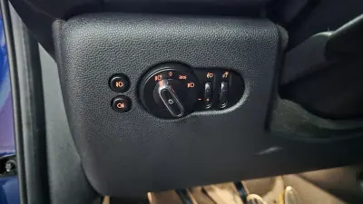 MINI One 2016 - 11850 EUR, 153106 km - AUTO.MOTO.pt - 153106km - foto 19 de 51