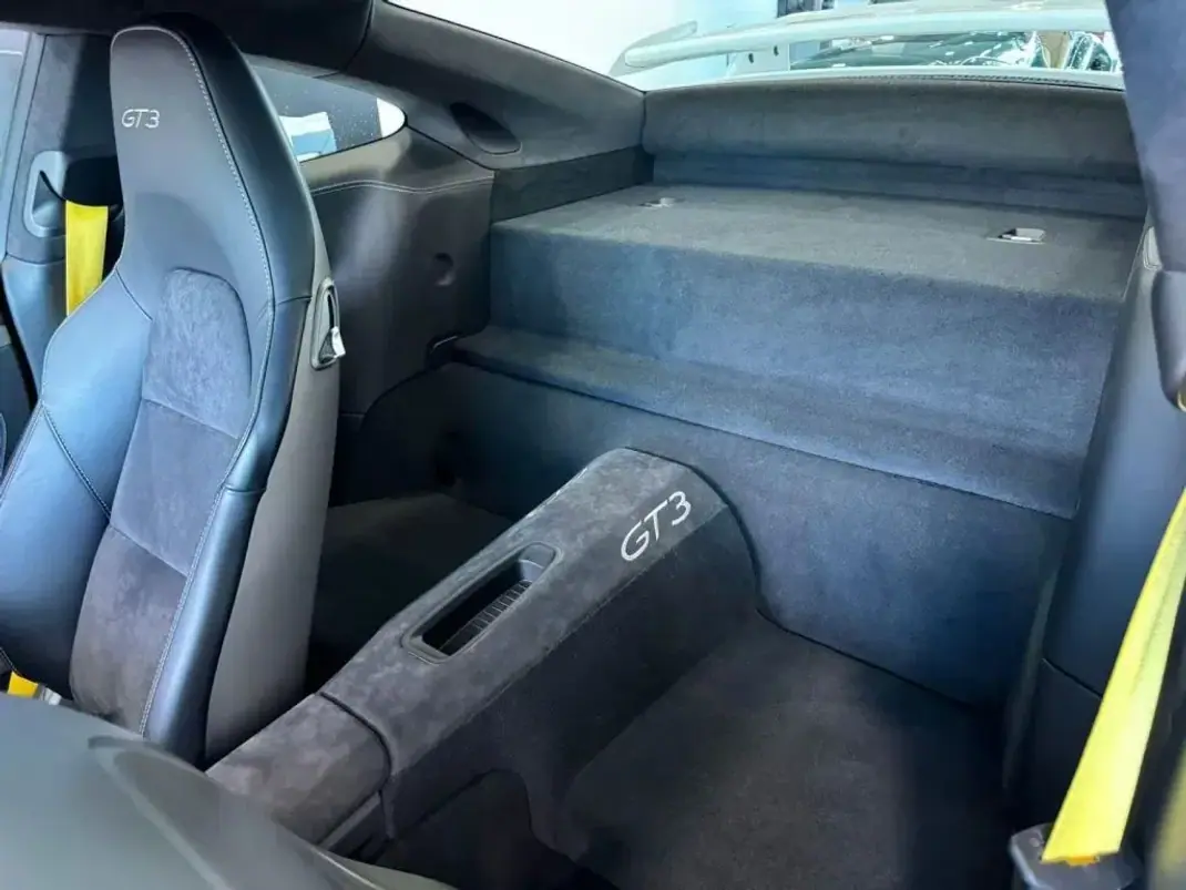 Porsche 911 2015 - 159000 EUR, 49000 km - AUTO.MOTO.pt - 49000km - foto 18 de 21