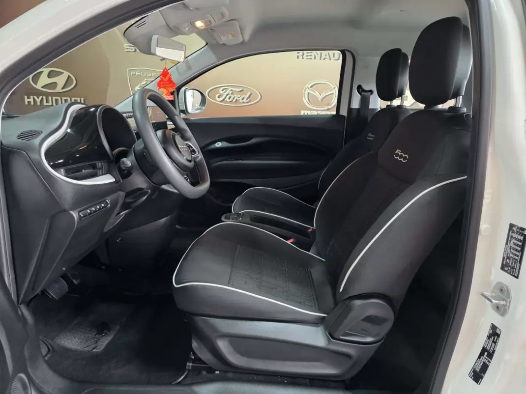 Fiat 500e 2023 - 15990 EUR, 8000 km - AUTO.MOTO.pt - 8000km - foto 4 de 20