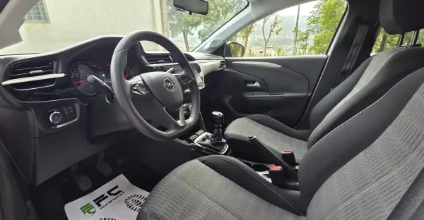 Opel Corsa 2023 - 14750 EUR, 81000 km - AUTO.MOTO.pt - 81000km - foto 9 de 15