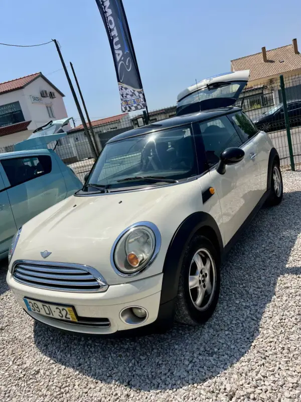 MINI Cooper 2007 - 7399 EUR, 148000 km - AUTO.MOTO.pt - 148000km - foto 2 de 8