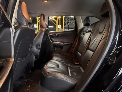 Volvo XC 60 2012 - 16990 EUR, 201000 km - AUTO.MOTO.pt - 201000km - foto 31 de 35