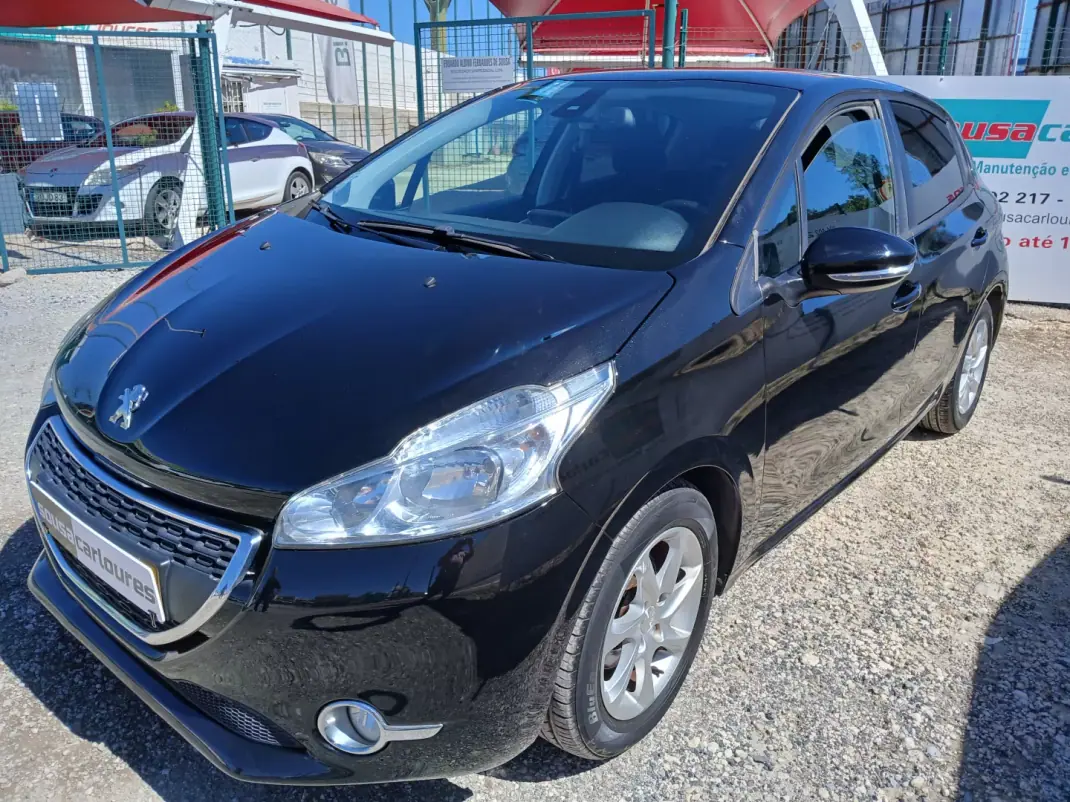 Peugeot 208 2014 - 7750 EUR, 84840 km - 84840km - foto 4 de 25