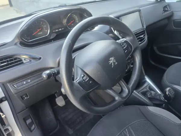 Peugeot 208 1.6 e-HDi SE Style 2014 Diesel