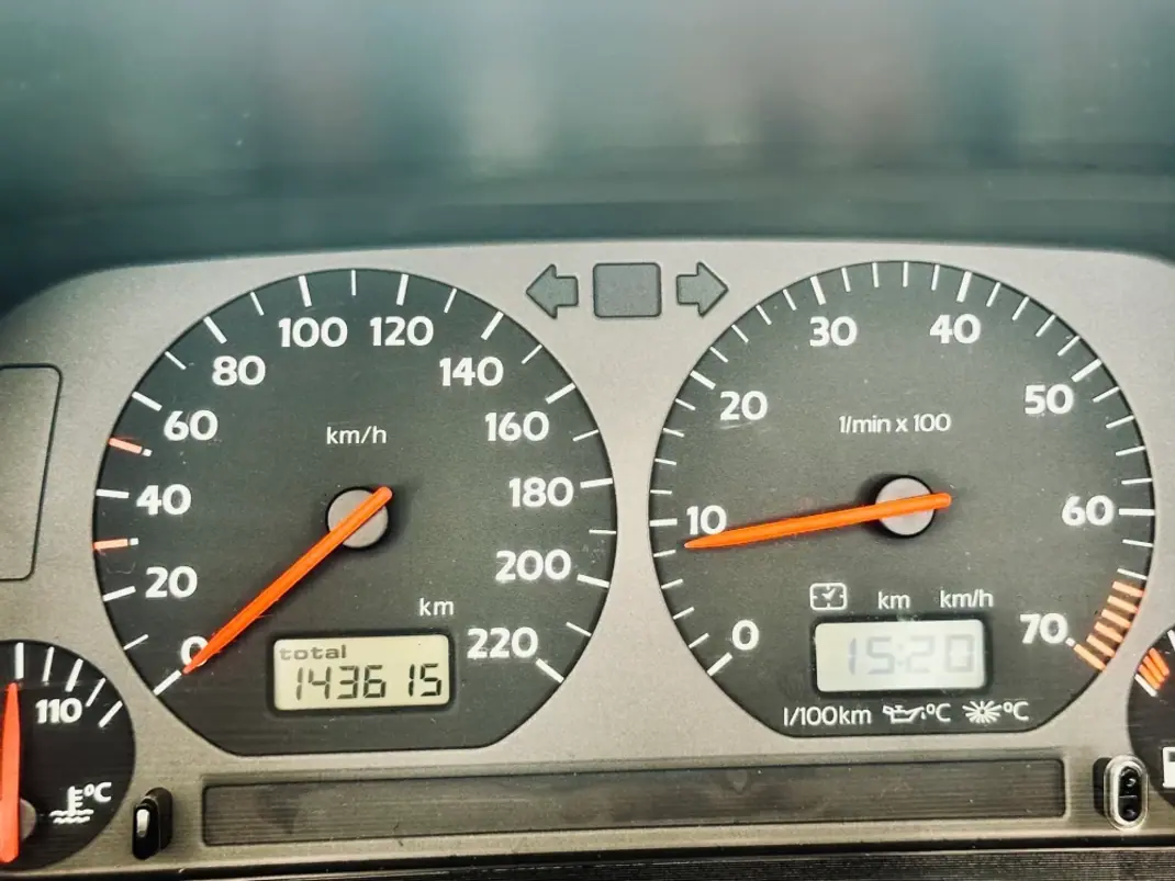 Volkswagen Golf Cabriolet 1999 - 4990 EUR, 143000 km - 143000km - foto 13 de 22