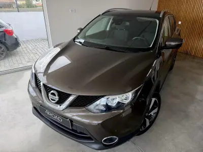 Nissan Qashqai 2015 - 14500 EUR, 171000 km - AUTO.MOTO.pt - 171000km - foto 3 de 86