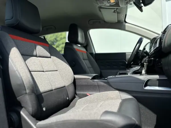 Citroën C5 Aircross 2019 - 10990 EUR, 222000 km - AUTO.MOTO.pt - 222000km - foto 17 de 37