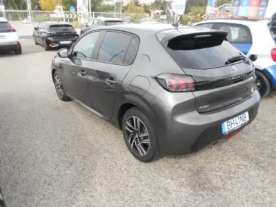 Peugeot 208 2024 - 15900 EUR, 41958 km - foto 4 de 13