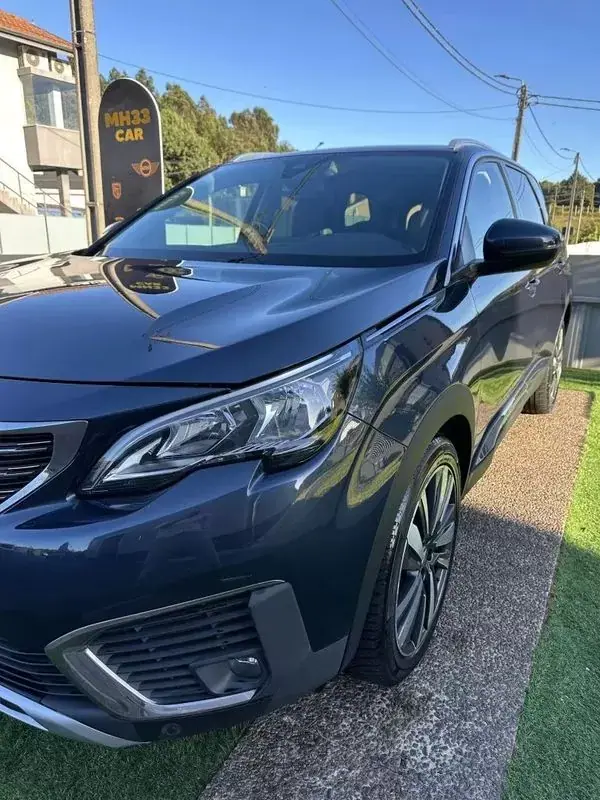 Peugeot 5008 2018 - 14900 EUR, 220000 km - AUTO.MOTO.pt - 220000km - foto 7 de 60