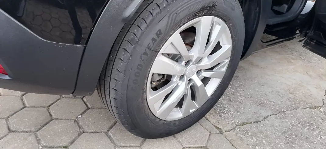 Peugeot 3008 2021 - 21900 EUR, 42000 km - AUTO.MOTO.pt - 42000km - foto 12 de 12