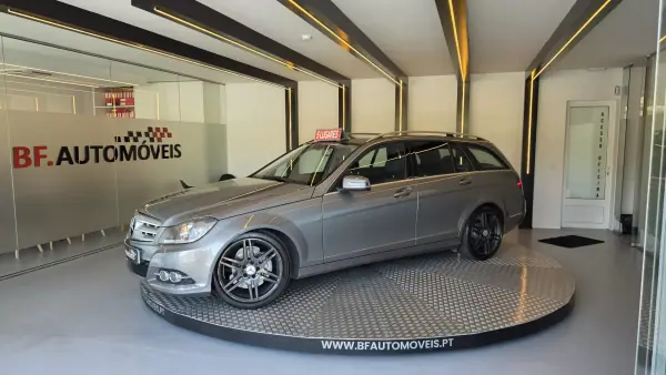 Mercedes-Benz C 180 2014 - 9900 EUR, 299370 km - AUTO.MOTO.pt - 299370km - foto 2 de 52