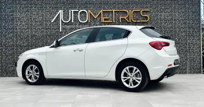 Alfa Romeo Giulietta 2012 - 8750 EUR, 225000 km - 225000km - foto 3 de 8