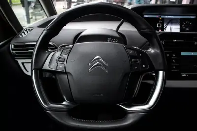 Citroën Grand C4 Spacetourer 2019 - 10750 EUR, 230819 km - AUTO.MOTO.pt - 230819km - foto 13 de 38