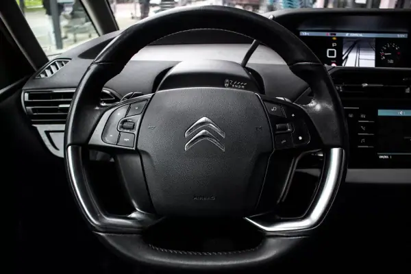 Citroën Grand C4 Spacetourer 2019 - 10750 EUR, 230819 km - AUTO.MOTO.pt - 230819km - foto 13 de 38
