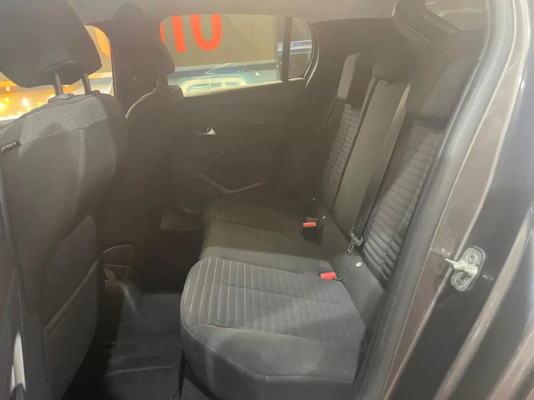 Peugeot 208 2023 - 14900 EUR, 44000 km - AUTO.MOTO.pt - 44000km - foto 34 de 47