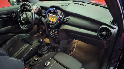 MINI One 2016 - 11850 EUR, 153106 km - AUTO.MOTO.pt - 153106km - foto 42 de 51