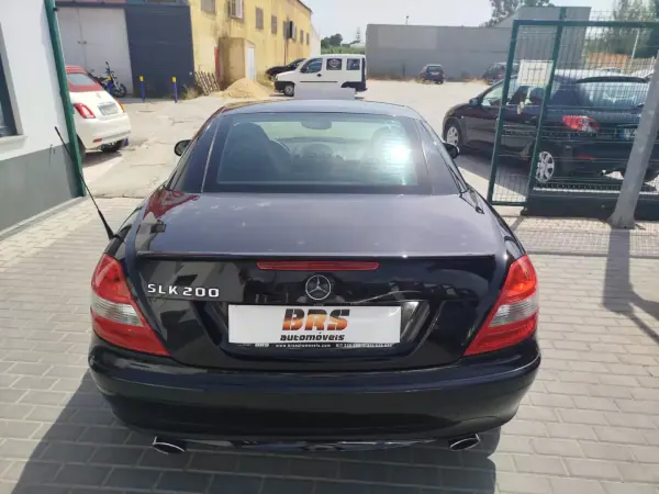 Mercedes-Benz SLK 200 2006 - 15750 EUR, 104655 km - AUTO.MOTO.pt - 104655km - foto 5 de 20