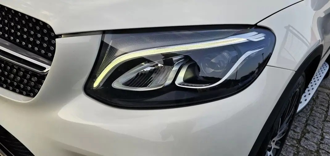 Mercedes-Benz GLC 220 2018 - 44500 EUR, 88000 km - AUTO.MOTO.pt - 88000km - foto 30 de 30