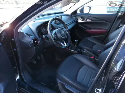 Mazda CX-3 2019 - 16850 EUR, 90000 km - AUTO.MOTO.pt - 90000km - foto 19 de 28