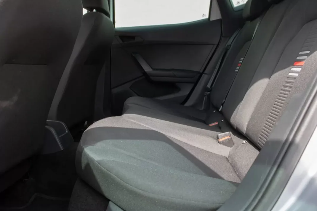 SEAT Ibiza 2021 - 14890 EUR, 87000 km - AUTO.MOTO.pt - 87000km - foto 16 de 33