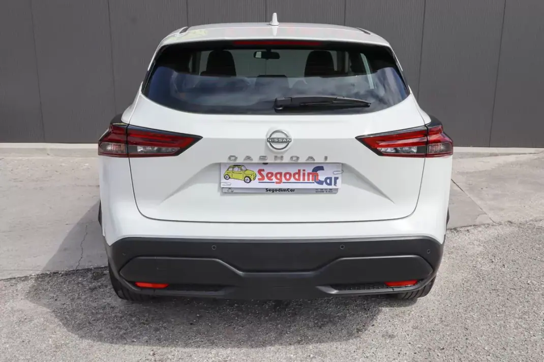 Nissan Qashqai 2023 - 20990 EUR, 56190 km - 56190km - foto 7 de 31