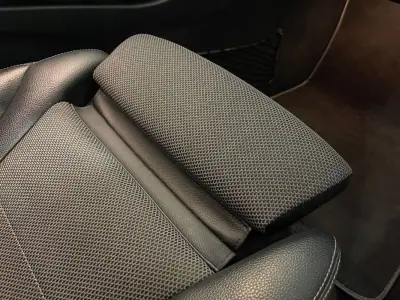 Mercedes-Benz C 220 2015 - 16500 EUR, 266000 km - AUTO.MOTO.pt - 266000km - foto 14 de 29