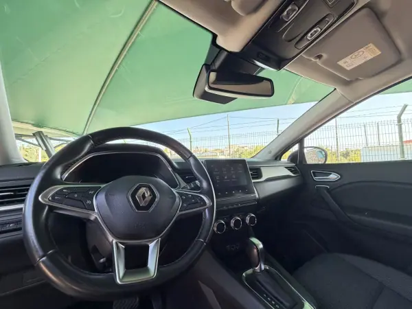 Renault Captur 2020 - 21900 EUR, 49585 km - AUTO.MOTO.pt - 49585km - foto 6 de 19