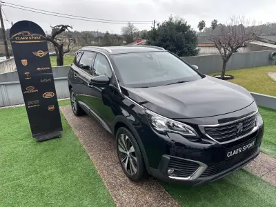 Peugeot 5008 2018 - 14900 EUR, 140000 km - AUTO.MOTO.pt - 140000km - foto 4 de 52