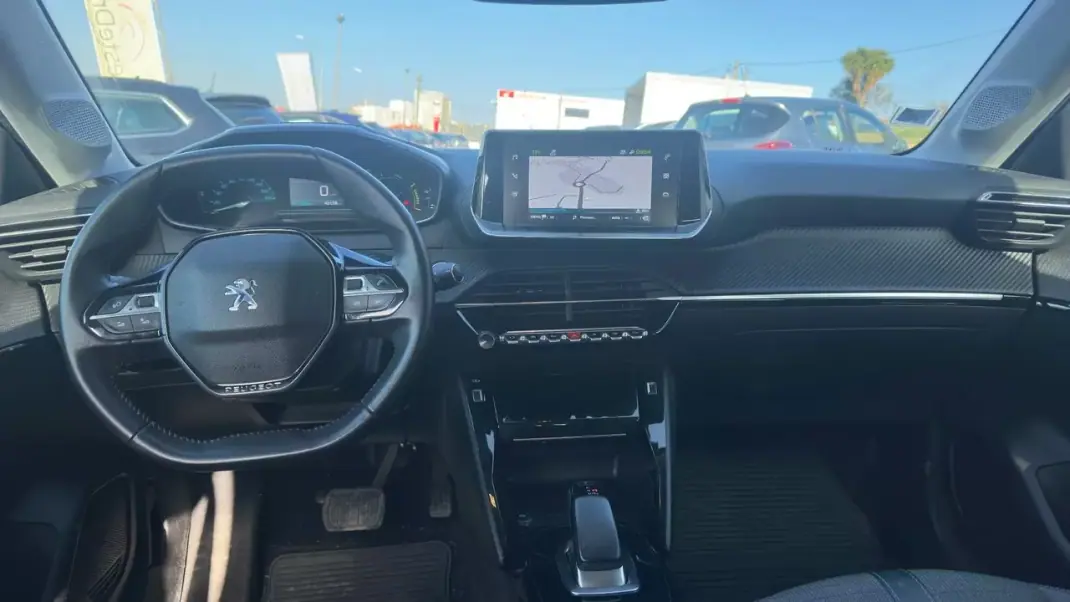 Peugeot e-208 2021 - 16900 EUR, 40000 km - AUTO.MOTO.pt - 40000km - foto 7 de 22
