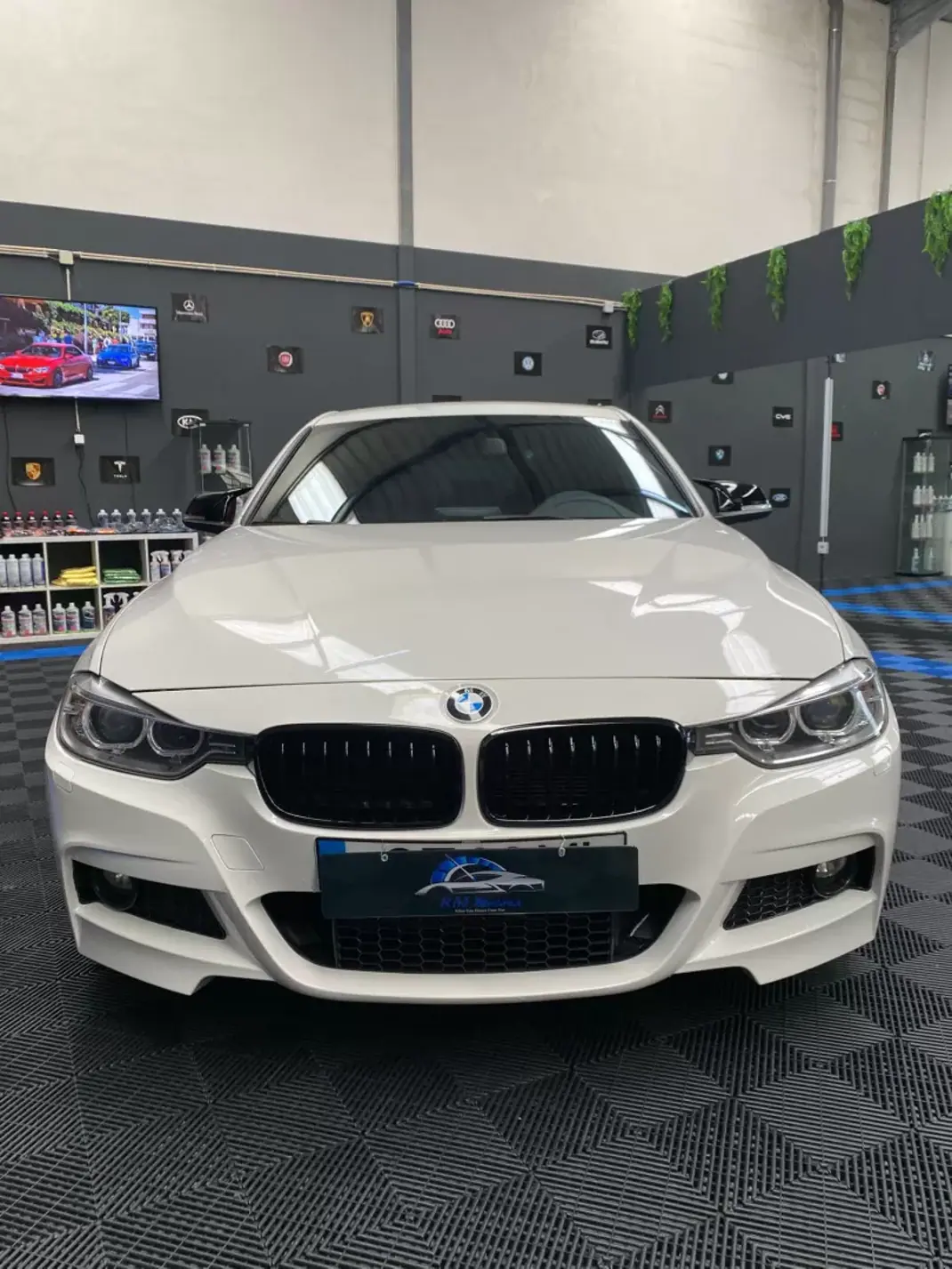 BMW 320 2015 - 14490 EUR, 252230 km - AUTO.MOTO.pt - 252230km - foto 2 de 10