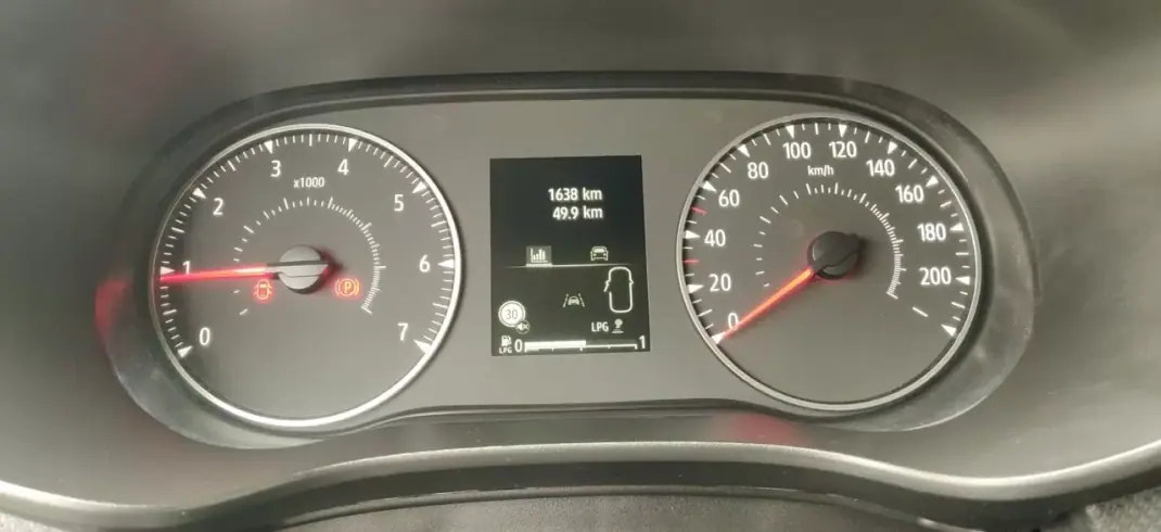 Dacia Sandero 2025 - 16990 EUR, 2000 km - AUTO.MOTO.pt - 2000km - foto 31 de 39