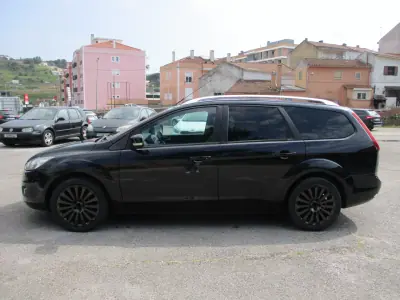 Ford Focus SW 2010 - 5900 EUR, 188000 km - AUTO.MOTO.pt - 188000km - foto 5 de 12