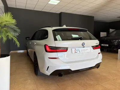 BMW 330e 2022 - 30500 EUR, 164747 km - foto 5 de 21