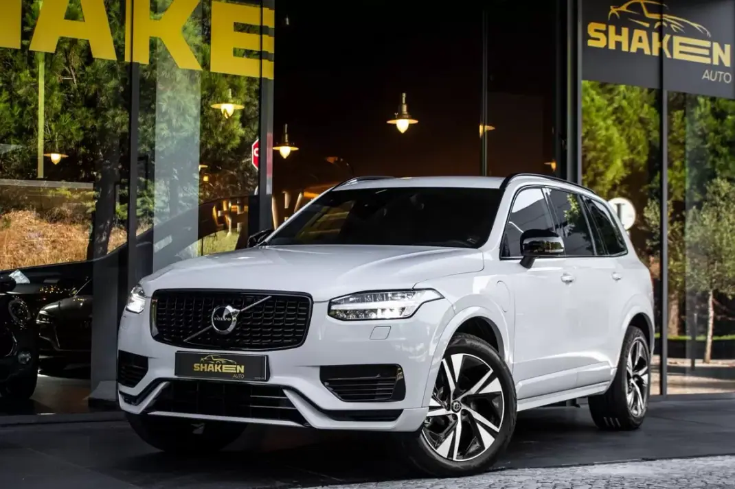 Volvo XC 90 2022 - 47000 EUR, 132399 km - AUTO.MOTO.pt - 132399km - foto 1 de 43