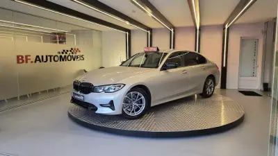 BMW 318 2020 - 21500 EUR, 264805 km - AUTO.MOTO.pt - 264805km - foto 2 de 62