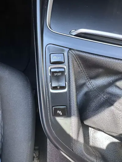 BMW 116 2017 - 14900 EUR, 240000 km - AUTO.MOTO.pt - 240000km - foto 28 de 39