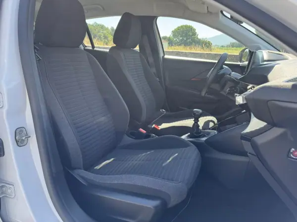 Peugeot 208 2023 - 14990 EUR, 140000 km - AUTO.MOTO.pt - 140000km - foto 39 de 39