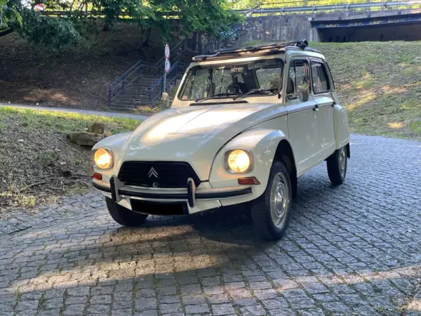 Citroën Dyane 1979 - 7900 EUR, 92000 km - AUTO.MOTO.pt - 92000km - foto 35 de 38
